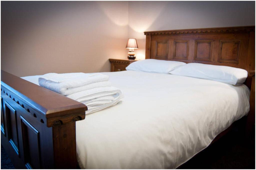 Hopper Inn Bar & Guest Accommodation Ballynaskreena Room photo